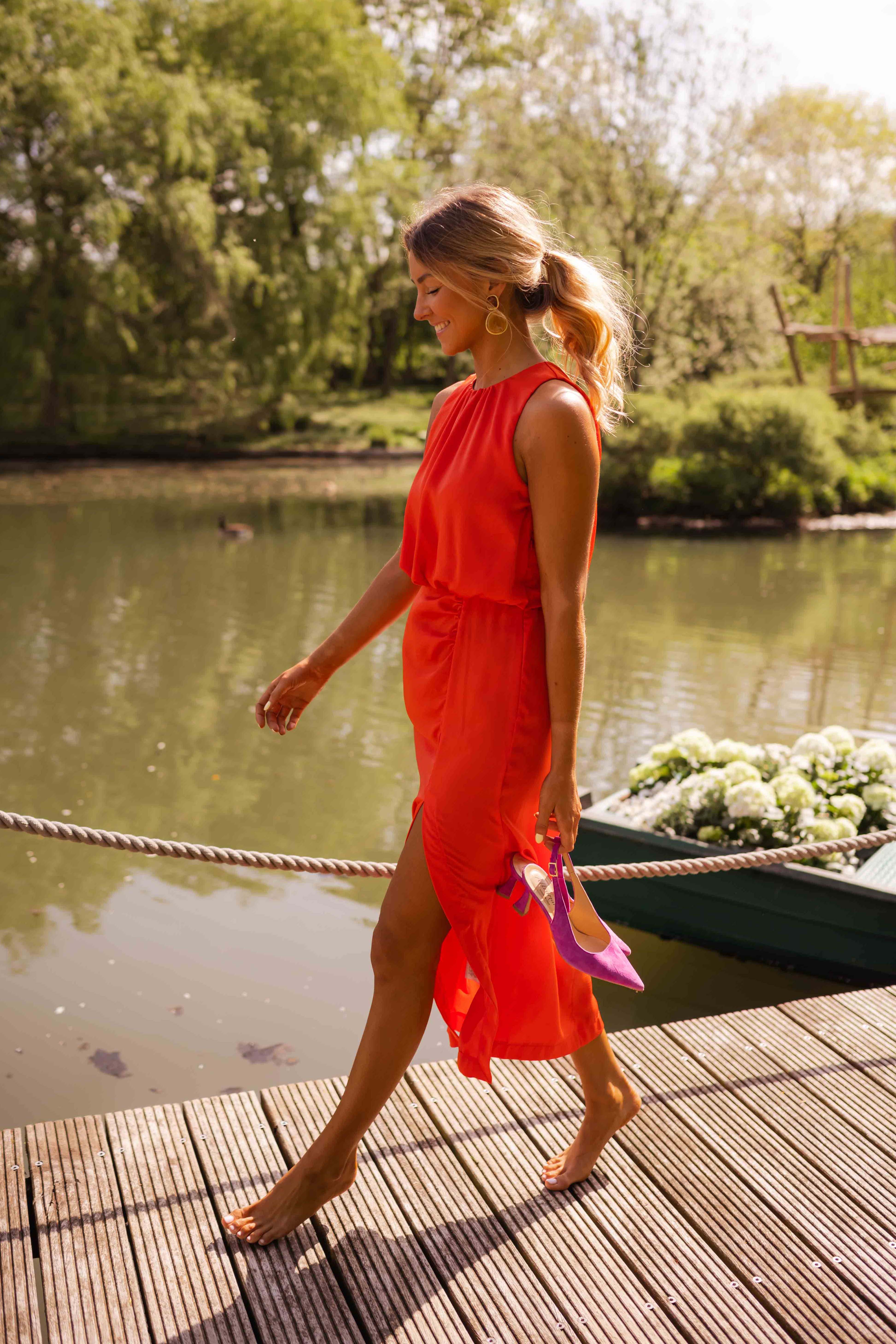 Élise | Robe d’été fluide à fente élégante